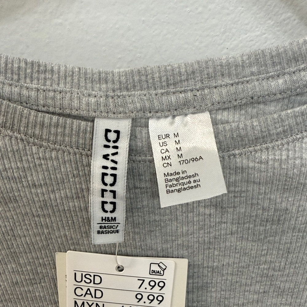 Gray Ribbed H&M T-Shirt - Picture 4 of 4